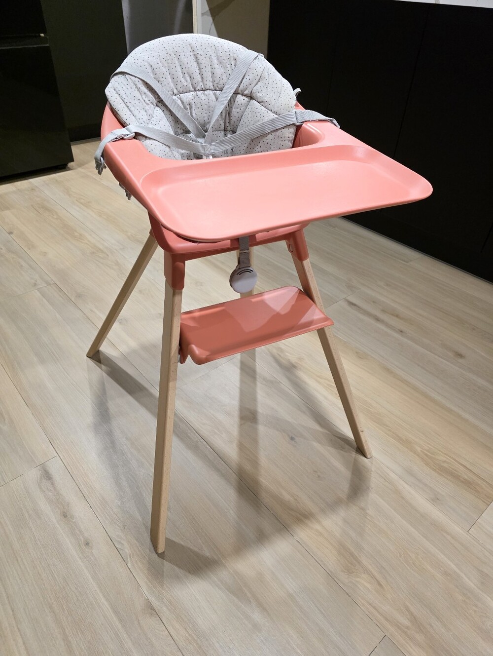 Stokke Clikk High Chair w/ Tray & Cushion – Coral Pink